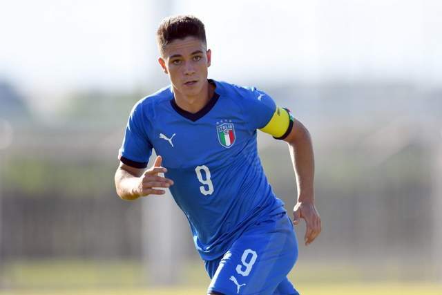 爱游戏官方网站 -集结日那不勒斯内部沟通——法甲节点到来，底气十足，纪律约束更严格(那不勒斯和弦的特点)