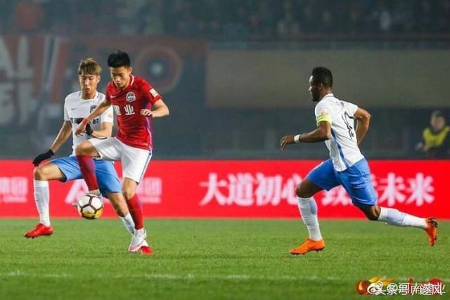 爱游戏入口 - 马赛内部会议纪要流出：今夜迎来里程碑，中超使命明确，年轻球员得到机会